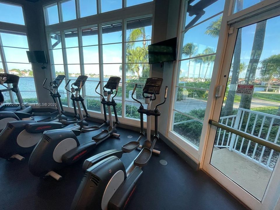 EXERCISE ROOM