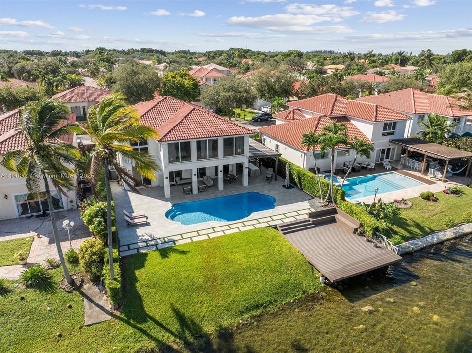 For Sale: $2,250,000 (5 beds, 4 baths, 3577 Square Feet)