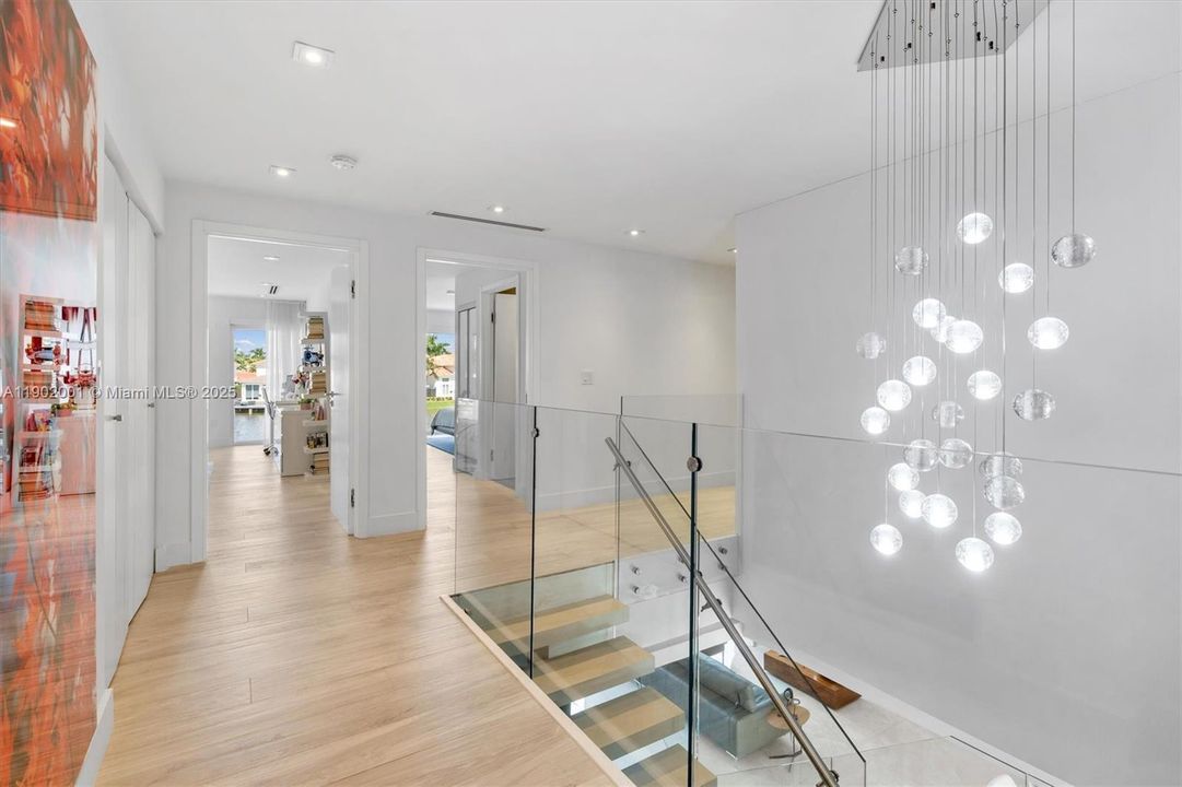 For Sale: $2,250,000 (5 beds, 4 baths, 3577 Square Feet)