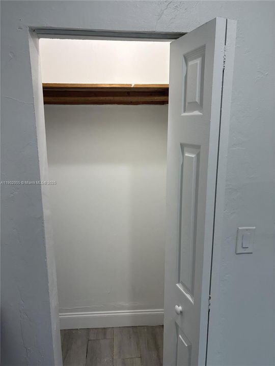 For Rent: $1,200 (0 beds, 1 baths, 500 Square Feet)