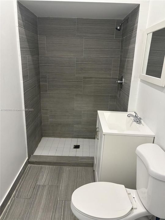 For Rent: $1,200 (0 beds, 1 baths, 500 Square Feet)