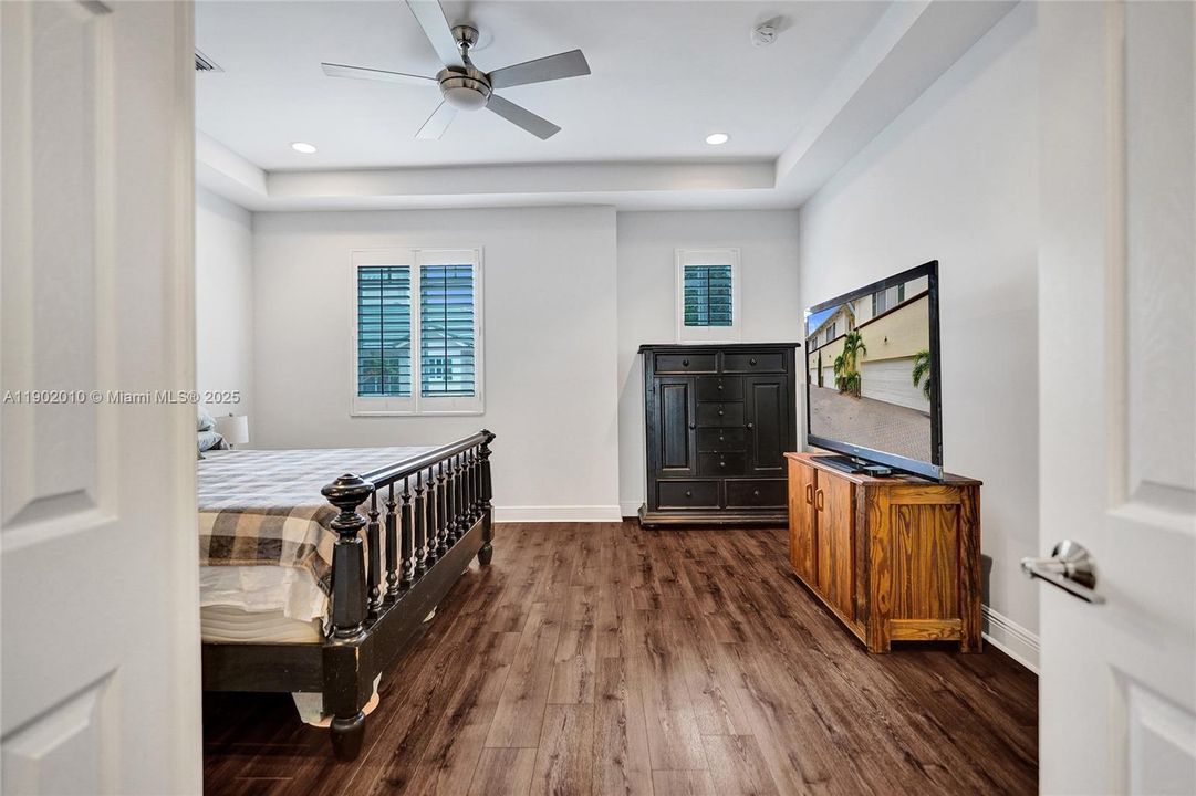 待售: $450,000 (3 贝兹, 2 浴室, 1678 平方英尺)