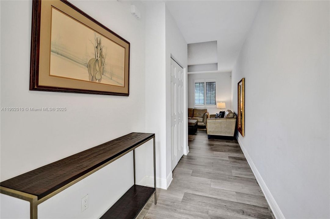 待售: $450,000 (3 贝兹, 2 浴室, 1678 平方英尺)