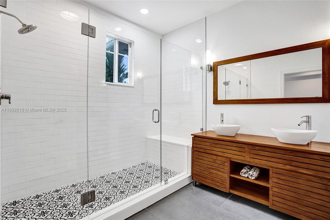 待售: $450,000 (3 贝兹, 2 浴室, 1678 平方英尺)