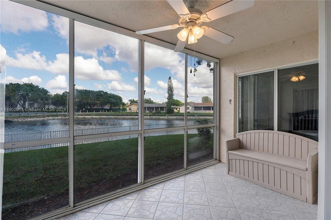 Под контрактом: $2,300 (2 спален, 2 ванн, 1469 Квадратных фут)