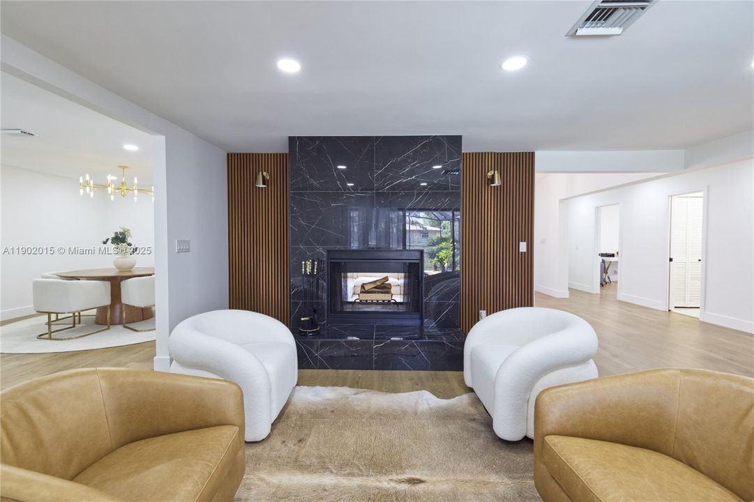 待售: $820,000 (4 贝兹, 2 浴室, 2292 平方英尺)