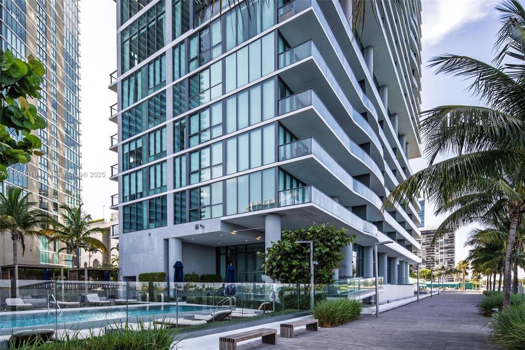 Bay pool & cabanas on ground floor