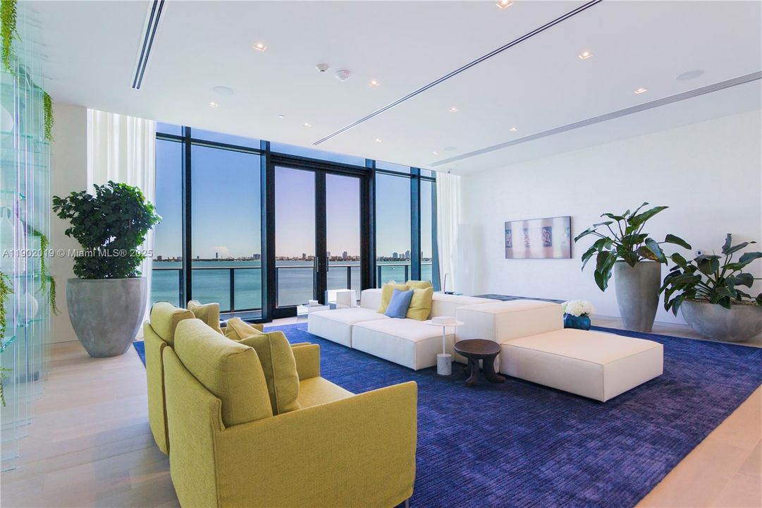 Party room on 8th floor