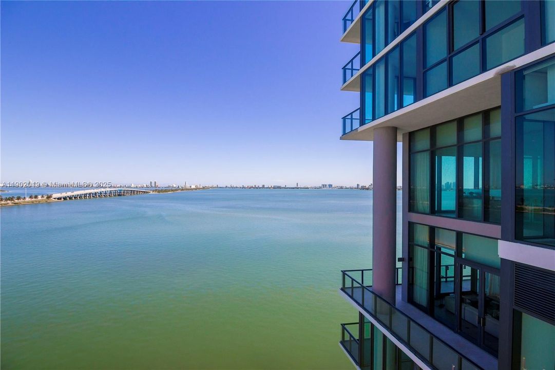 Biscayne Bay view from 9th loor pool