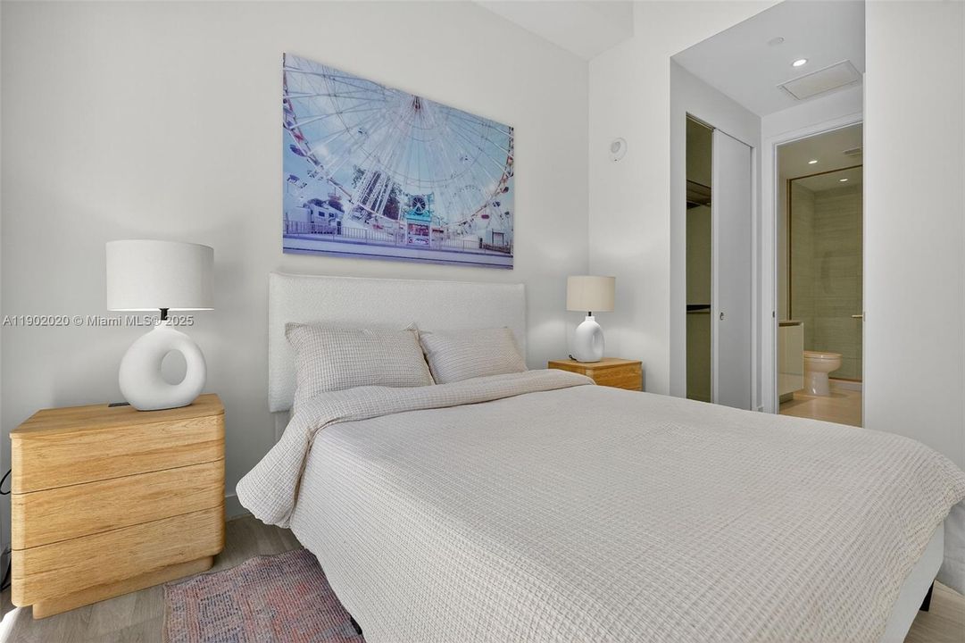 Recently Rented: $9,990 (2 beds, 2 baths, 1016 Square Feet)