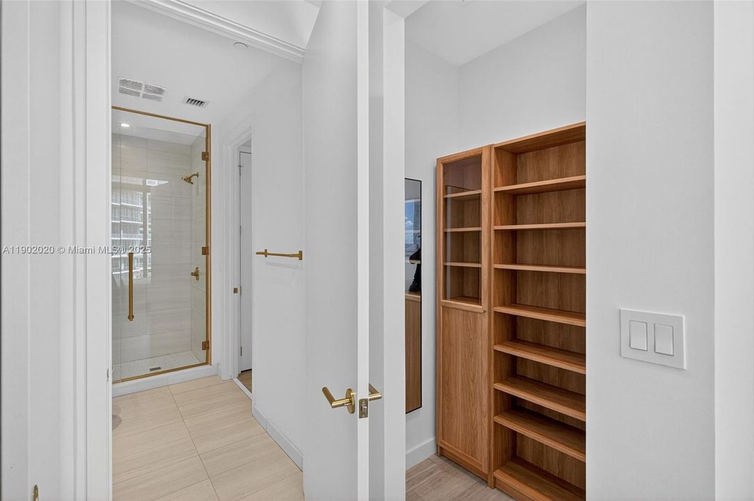 Recently Rented: $9,990 (2 beds, 2 baths, 1016 Square Feet)