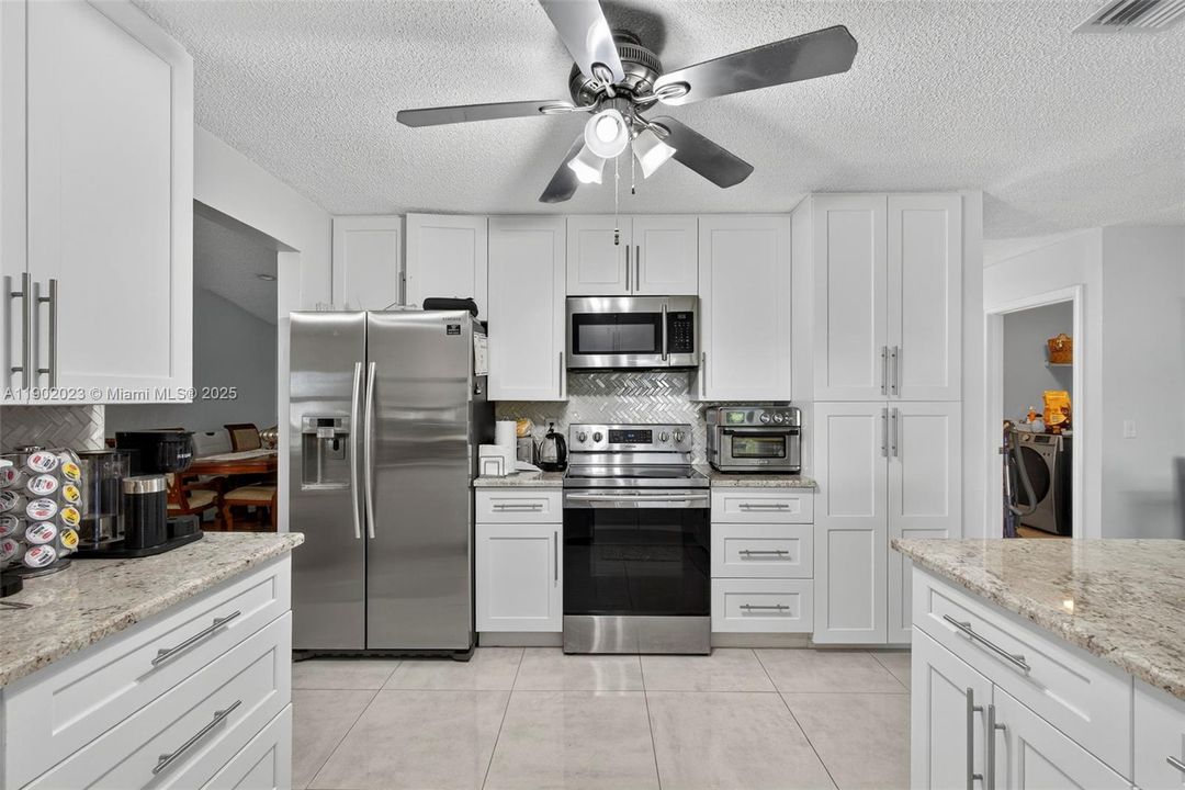 For Rent: $3,650 (3 beds, 2 baths, 1812 Square Feet)