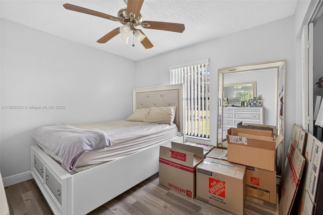 For Rent: $3,650 (3 beds, 2 baths, 1812 Square Feet)