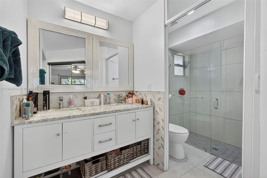 For Rent: $3,650 (3 beds, 2 baths, 1812 Square Feet)