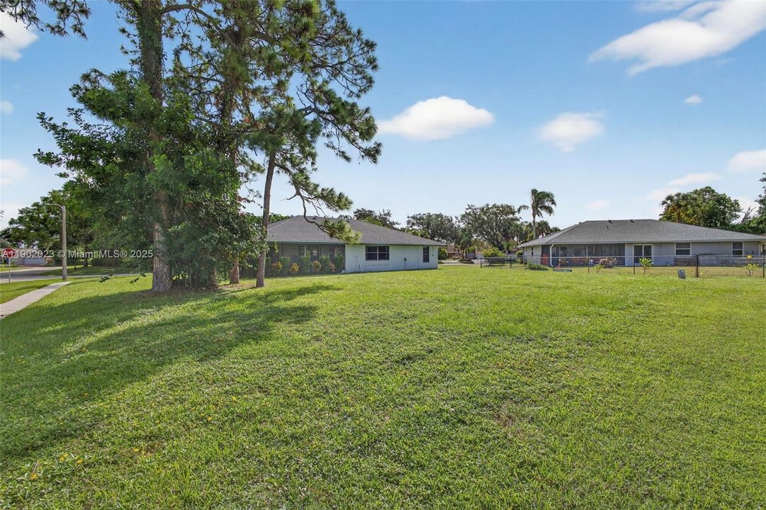 For Rent: $3,650 (3 beds, 2 baths, 1812 Square Feet)