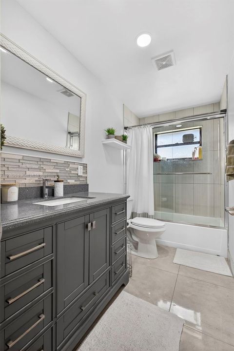 For Rent: $3,650 (3 beds, 2 baths, 1812 Square Feet)