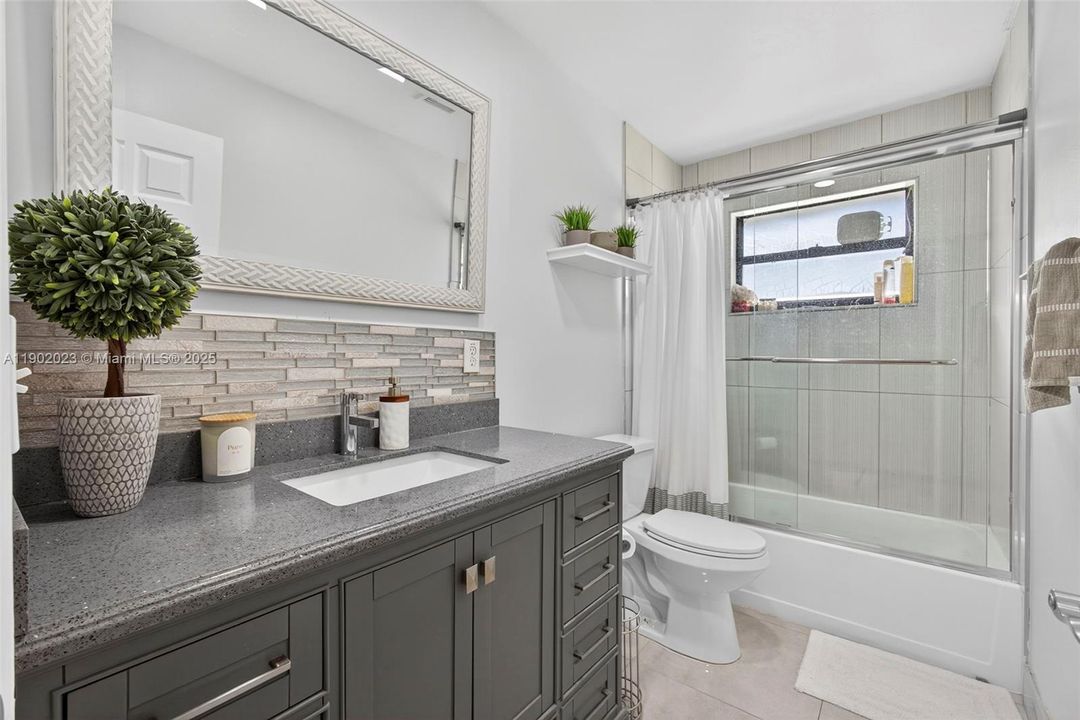 For Rent: $3,650 (3 beds, 2 baths, 1812 Square Feet)