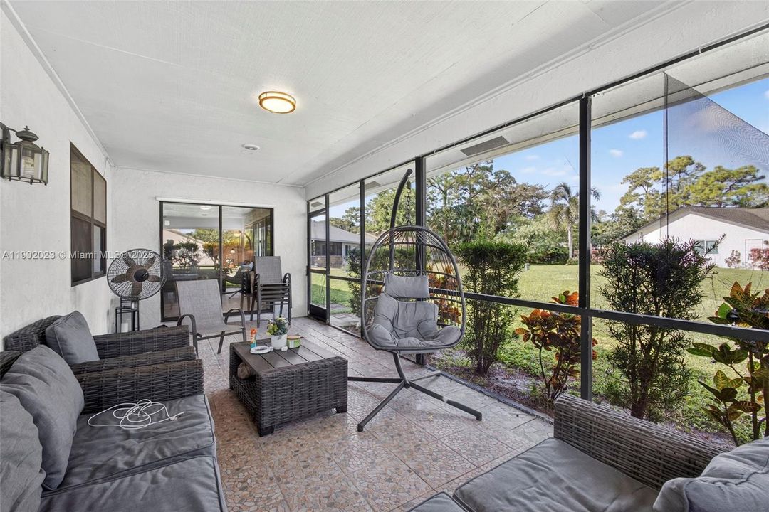 For Rent: $3,650 (3 beds, 2 baths, 1812 Square Feet)