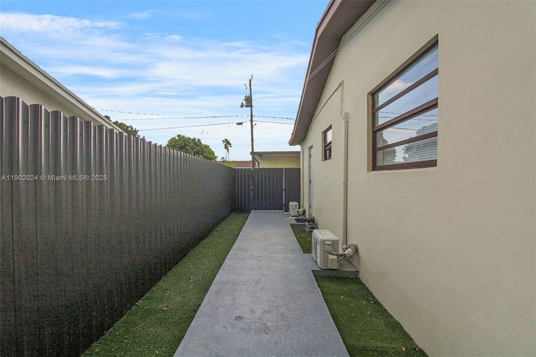 Unit 3 Private Entrance