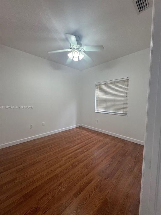 For Rent: $3,250 (3 beds, 2 baths, 1627 Square Feet)