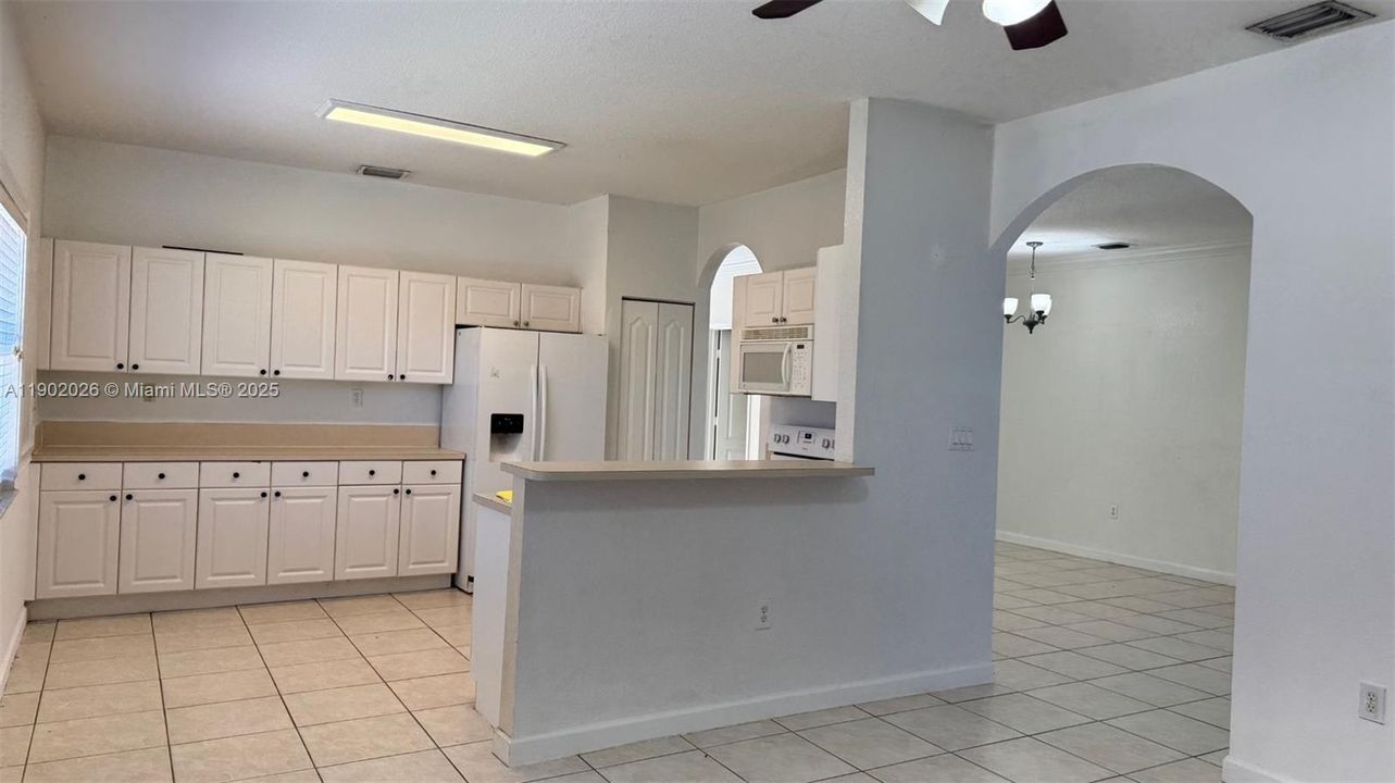 For Rent: $3,250 (3 beds, 2 baths, 1627 Square Feet)