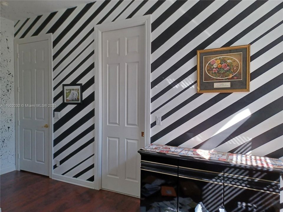 For Sale: $1,199,900 (5 beds, 4 baths, 3757 Square Feet)