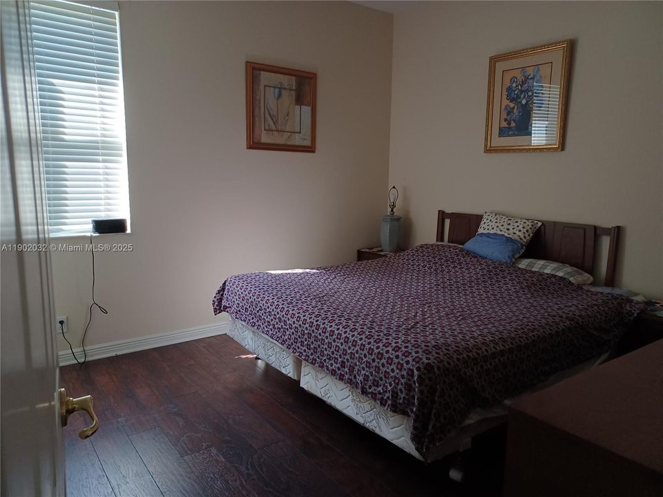 For Sale: $1,199,900 (5 beds, 4 baths, 3757 Square Feet)