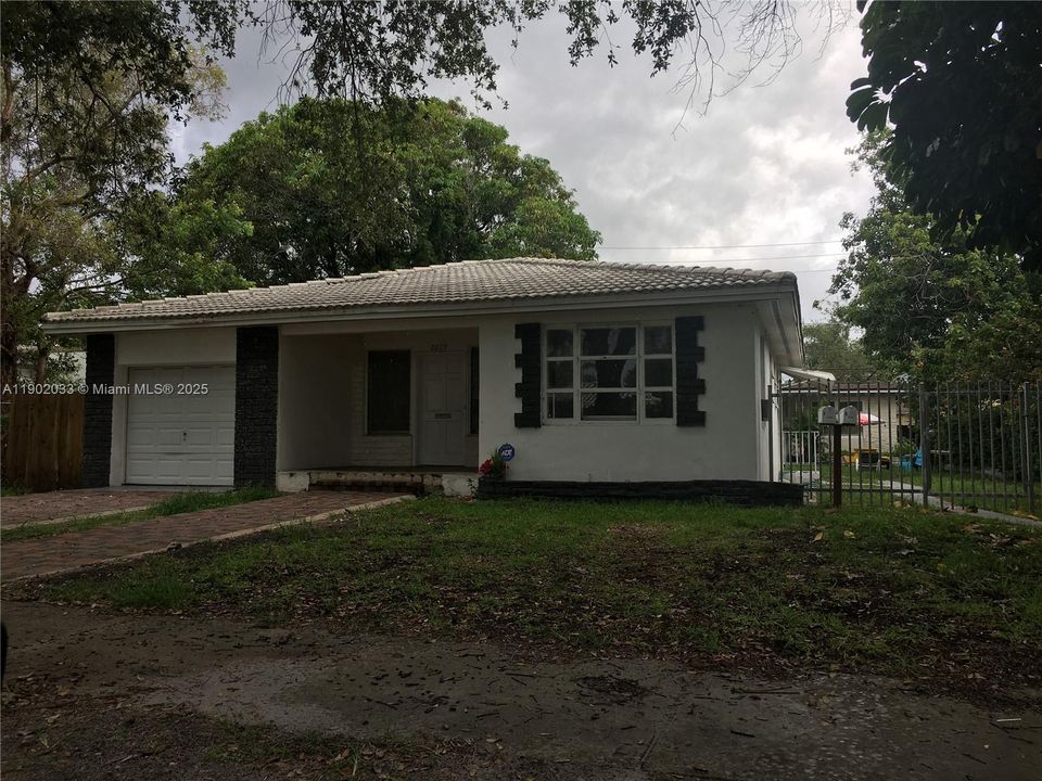 For Rent: $2,600 (3 beds, 2 baths, 0 Square Feet)