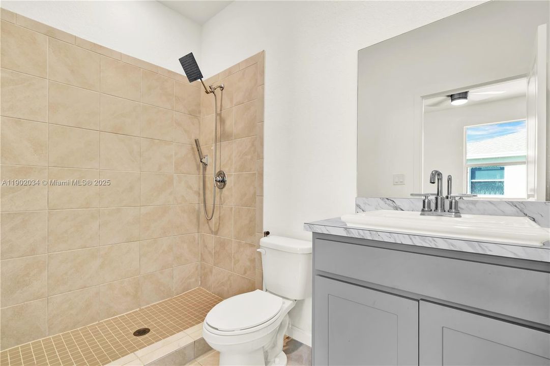 En Renta: $2,300 (2 camas, 2 baños, 1208 Pies cuadrados)