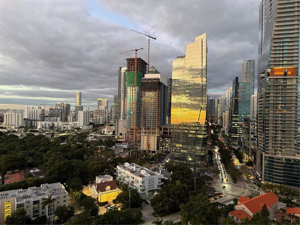 待售: $1,350,000 (2 贝兹, 3 浴室, 2121 平方英尺)