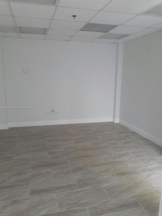 Recently Rented: $2,500 (0 beds, 0 baths, 0 Square Feet)