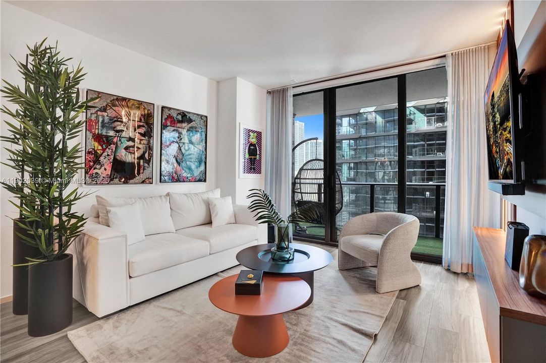 Active With Contract: $4,900 (1 beds, 2 baths, 866 Square Feet)