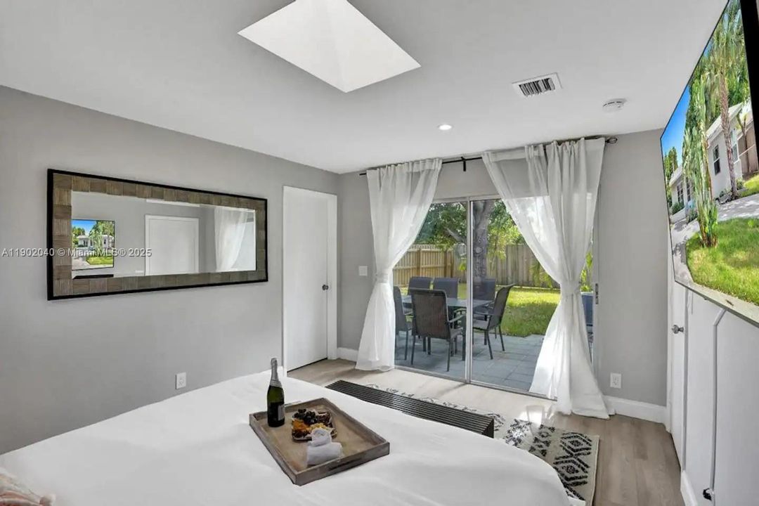 For Sale: $524,999 (3 beds, 2 baths, 1439 Square Feet)