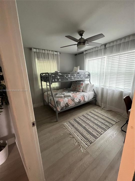 For Sale: $524,999 (3 beds, 2 baths, 1439 Square Feet)