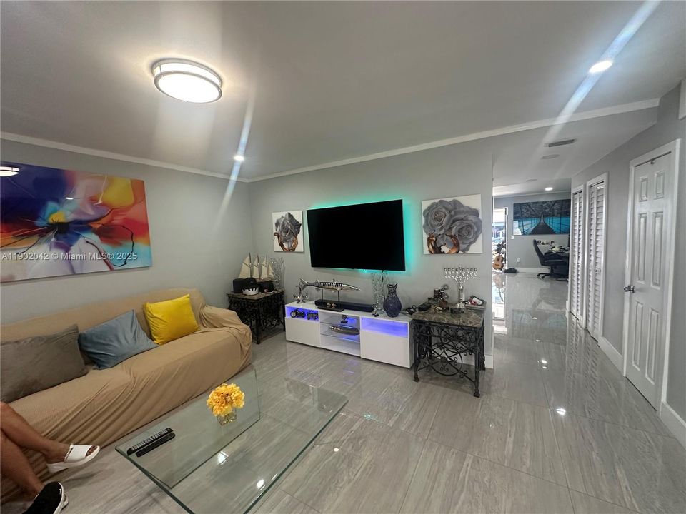 For Sale: $849,000 (3 beds, 2 baths, 1573 Square Feet)