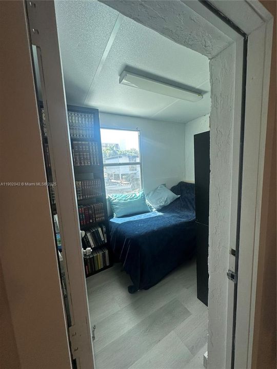 For Sale: $849,000 (3 beds, 2 baths, 1573 Square Feet)