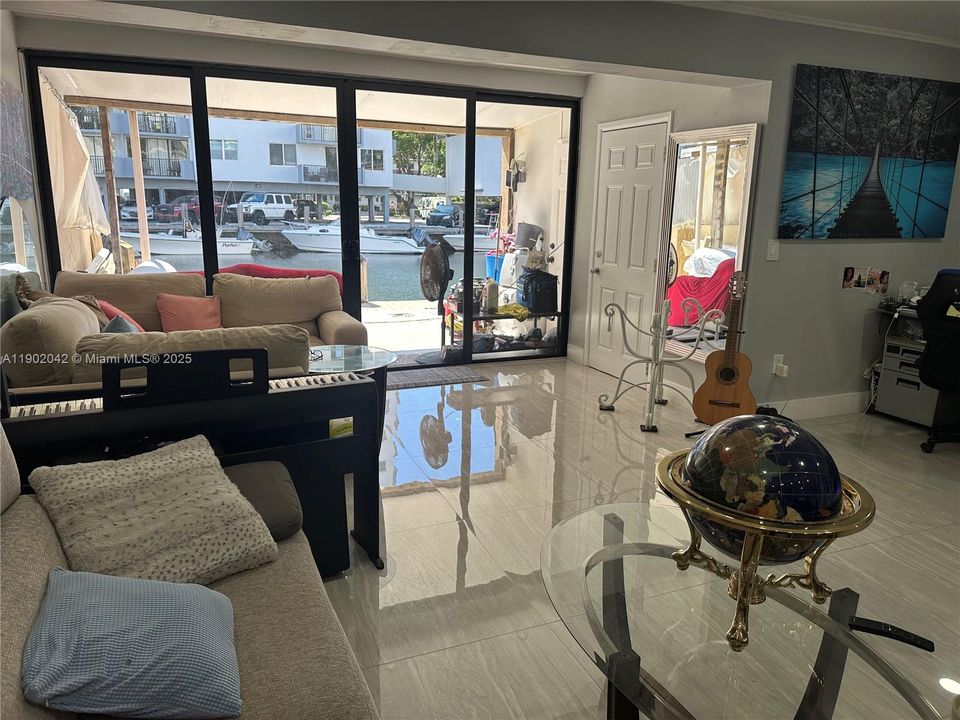 For Sale: $849,000 (3 beds, 2 baths, 1573 Square Feet)