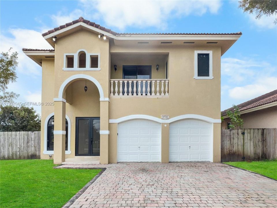 For Rent: $4,500 (4 beds, 3 baths, 2243 Square Feet)