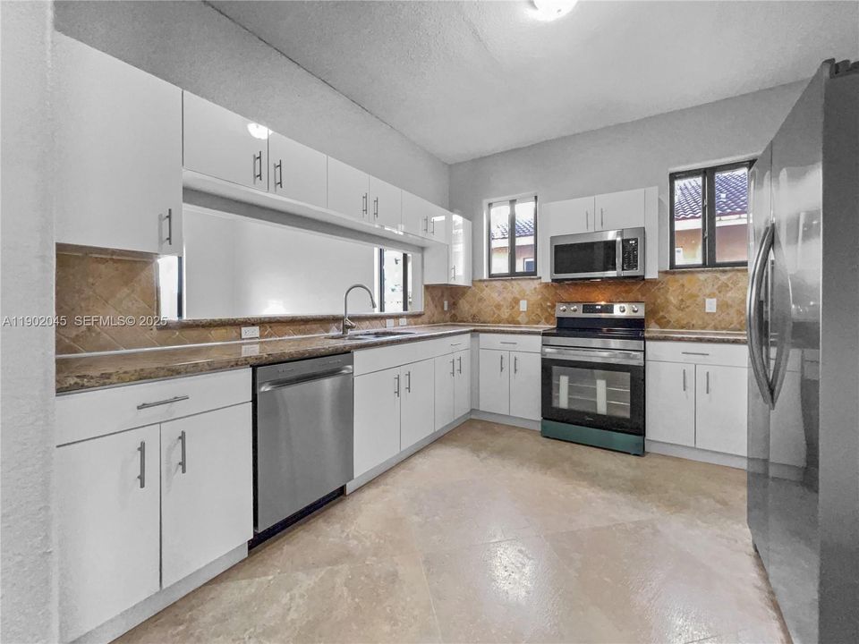 For Rent: $4,500 (4 beds, 3 baths, 2243 Square Feet)