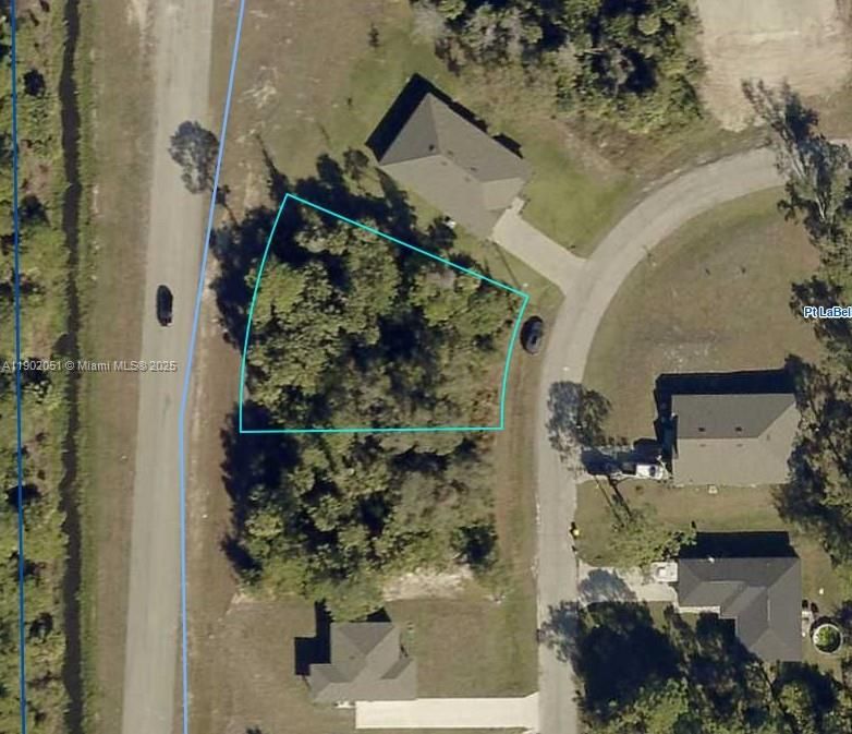 Recently Sold: $29,500 (0.26 acres)