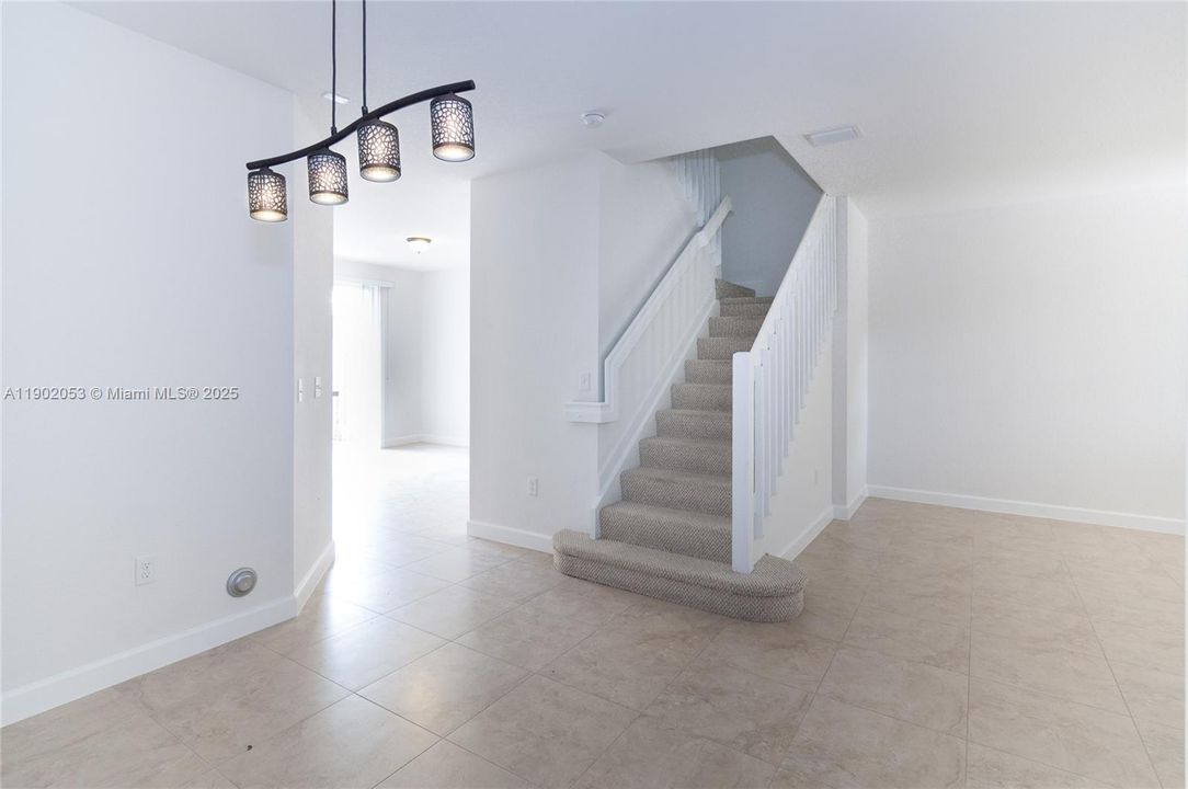 For Rent: $3,100 (3 beds, 2 baths, 1743 Square Feet)