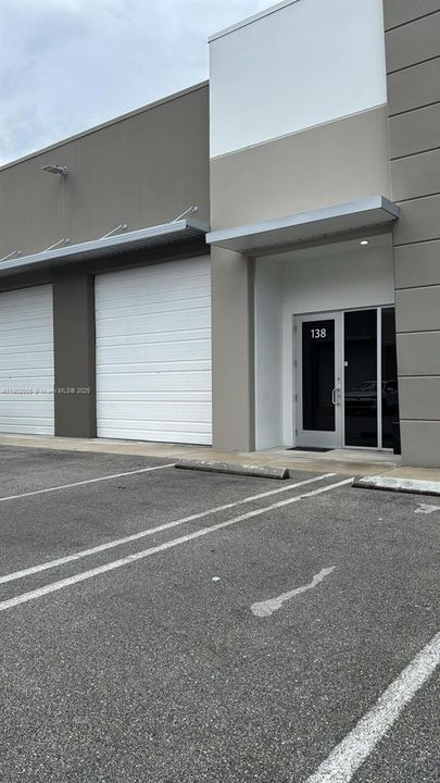 For Rent: $3,900 (0 beds, 0 baths, 0 Square Feet)