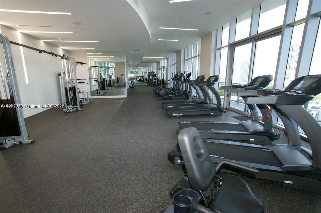 Recently Rented: $3,800 (2 beds, 2 baths, 1038 Square Feet)