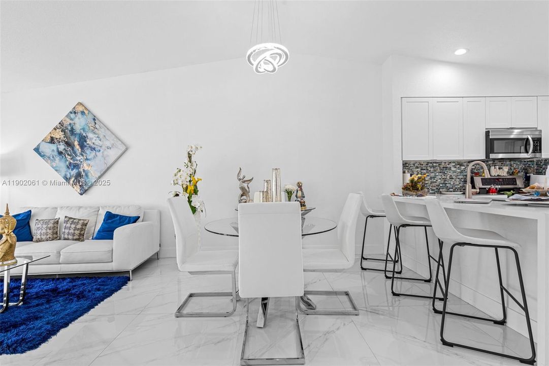 Active With Contract: $530,000 (3 beds, 2 baths, 1190 Square Feet)