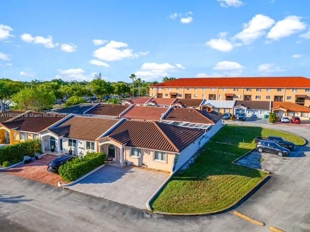 Active With Contract: $530,000 (3 beds, 2 baths, 1190 Square Feet)