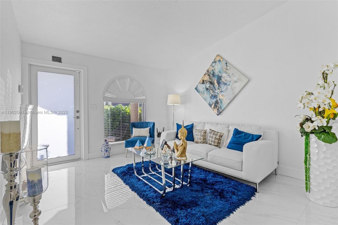 Active With Contract: $530,000 (3 beds, 2 baths, 1190 Square Feet)