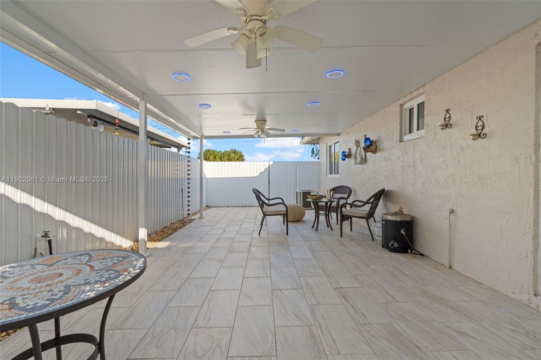 Active With Contract: $530,000 (3 beds, 2 baths, 1190 Square Feet)