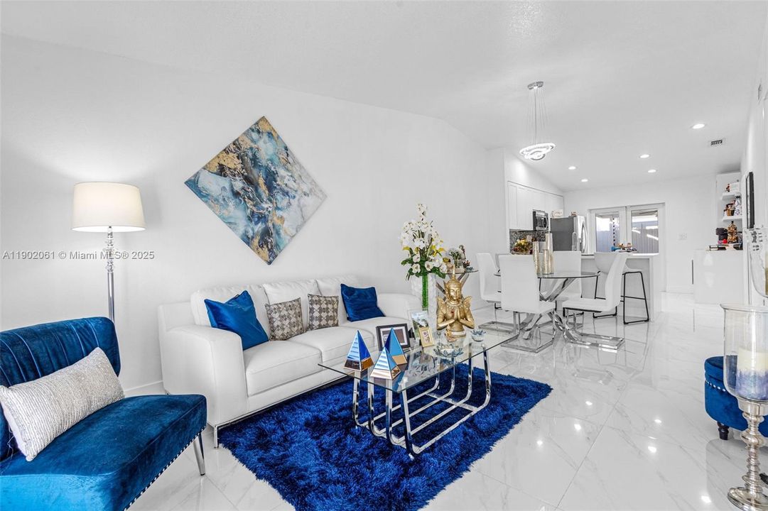 Active With Contract: $530,000 (3 beds, 2 baths, 1190 Square Feet)