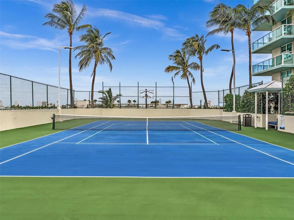 Active With Contract: $6,500 (2 beds, 2 baths, 1078 Square Feet)