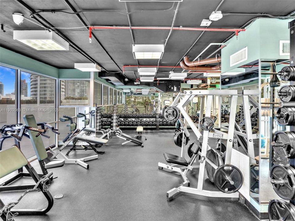 Active With Contract: $6,500 (2 beds, 2 baths, 1078 Square Feet)